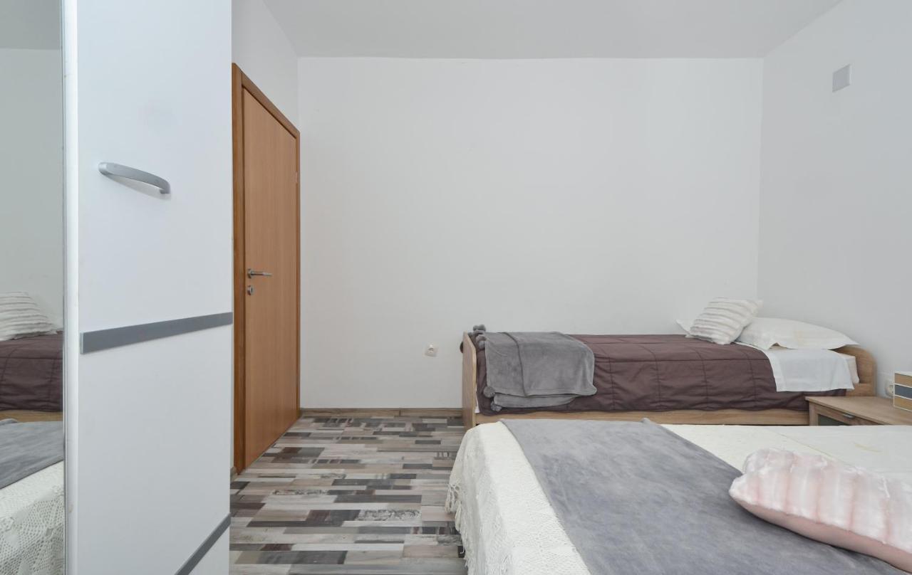 Apartments Luciano Seget Vranjica Exterior photo