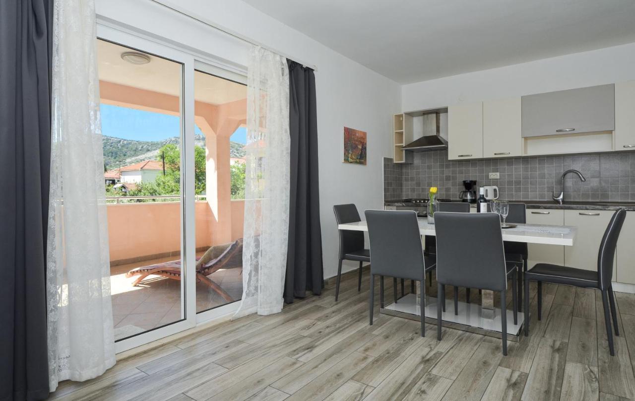 Apartments Luciano Seget Vranjica Exterior photo