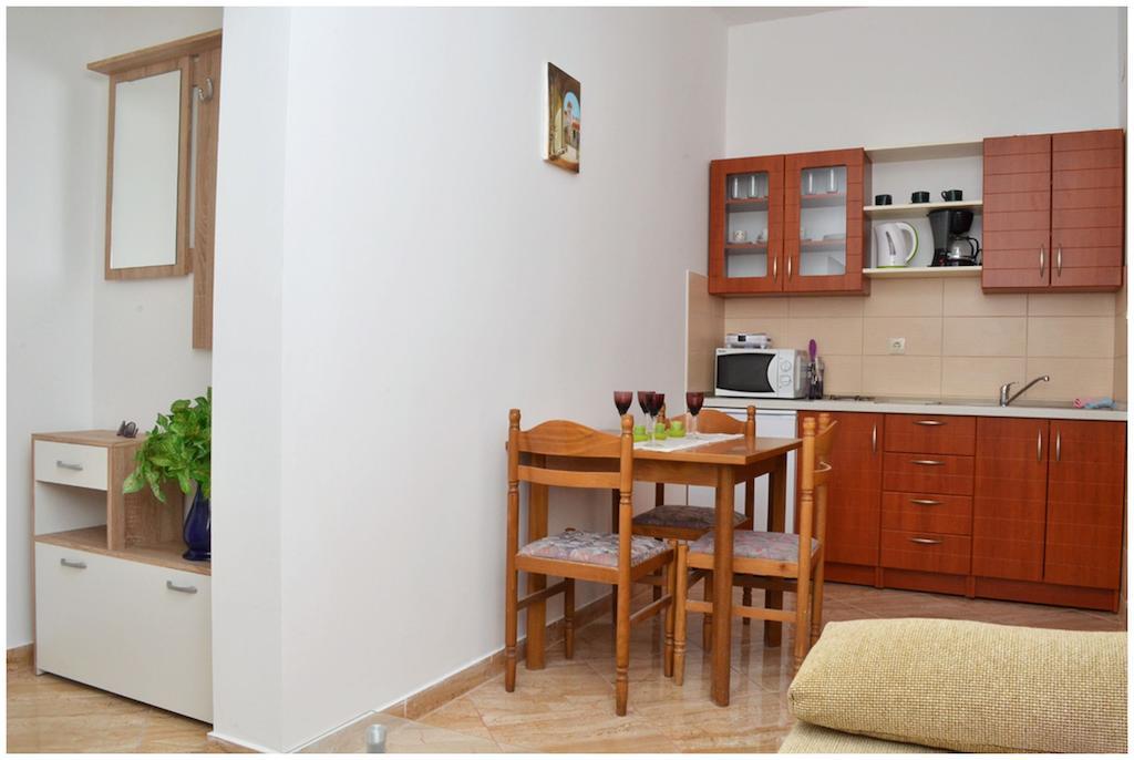 Apartments Luciano Seget Vranjica Room photo