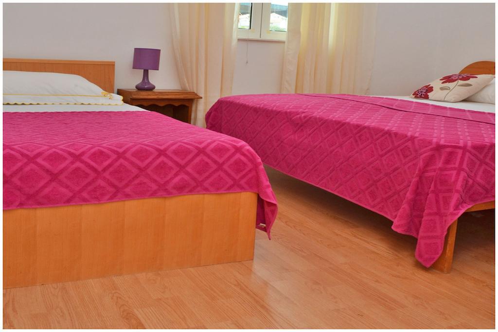 Apartments Luciano Seget Vranjica Room photo